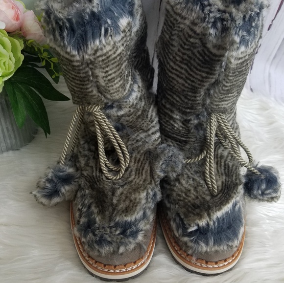 Sam Edelman Winter Faux Fur Boots - Picture 6 of 6